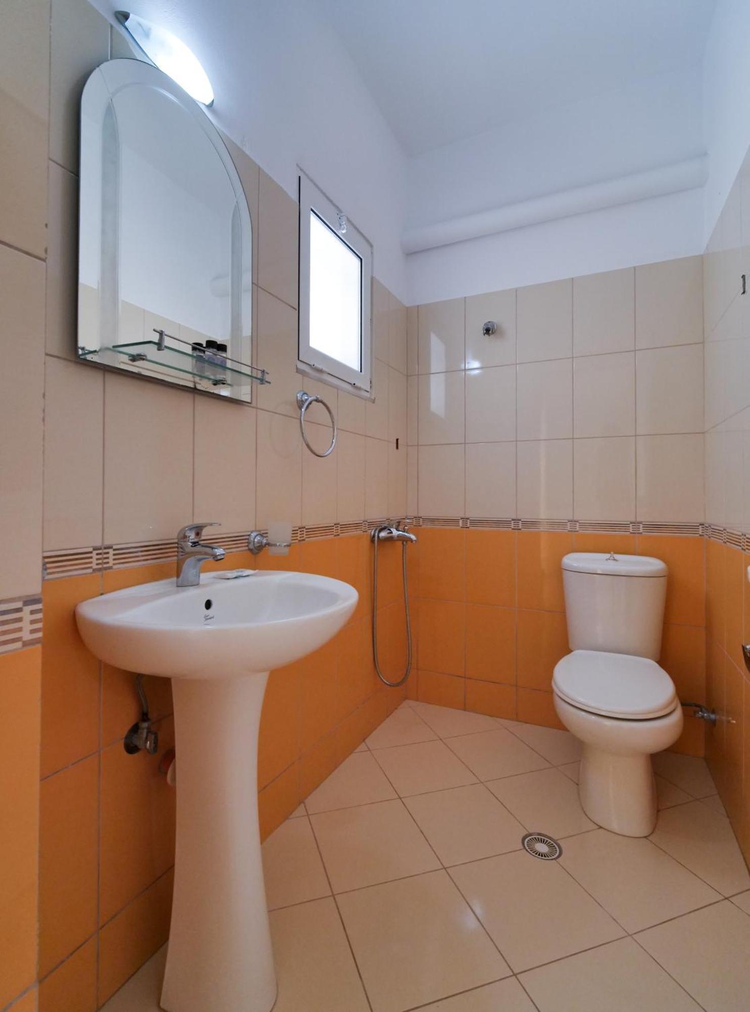 Bodini'S Rooms Химара Экстерьер фото